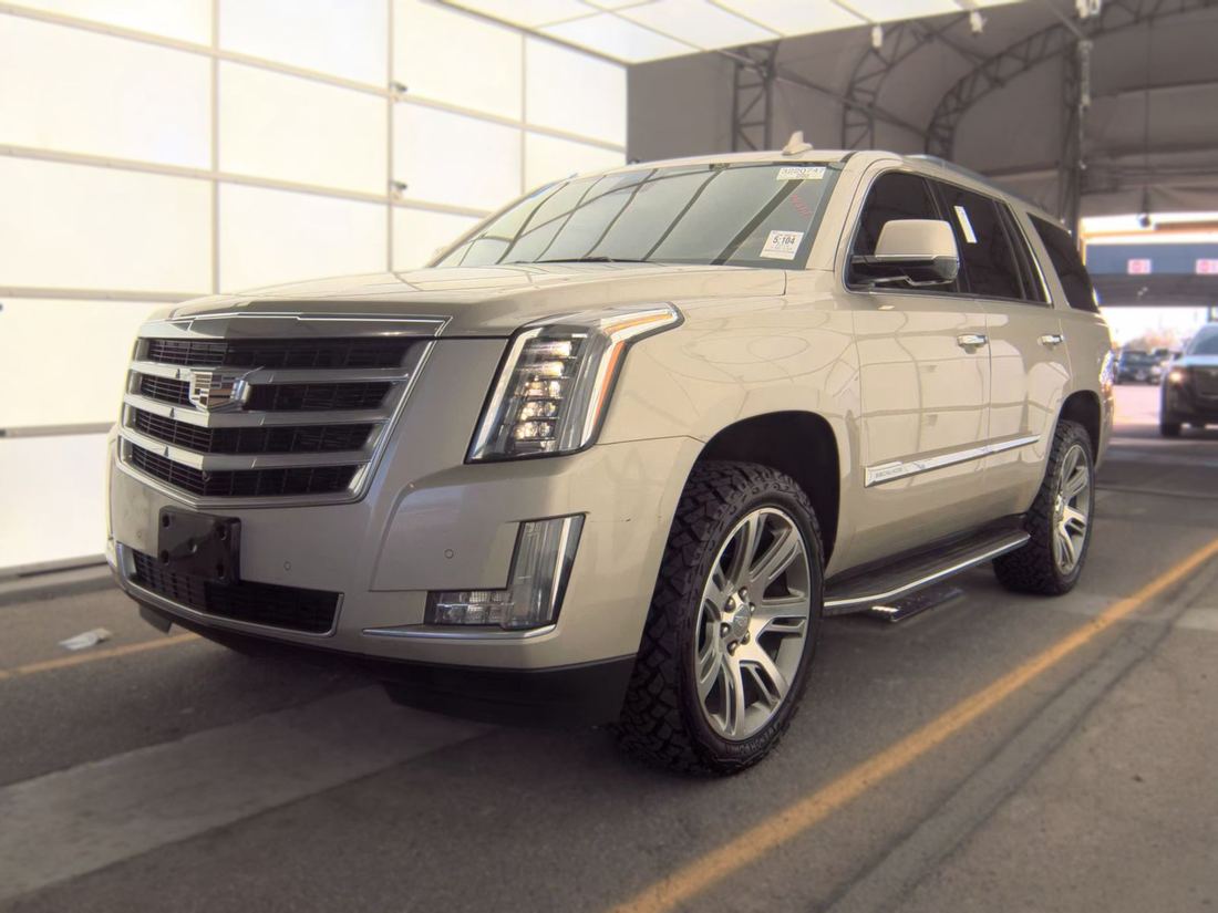 2015 CADILLAC Luxury