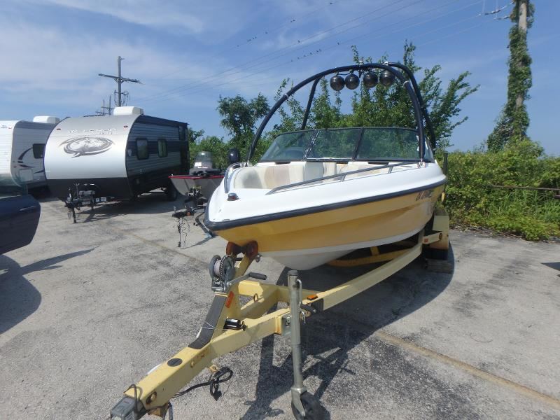 2002 Malibu Boats None