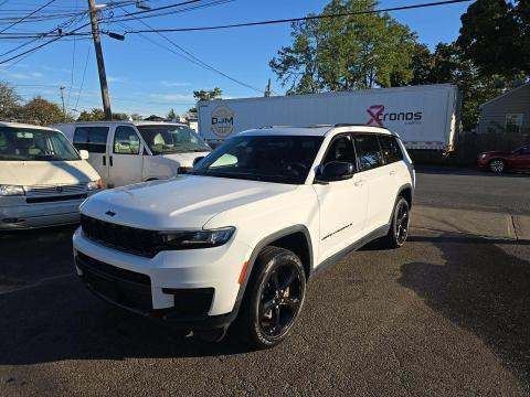 2023 Jeep Laredo, Altitude