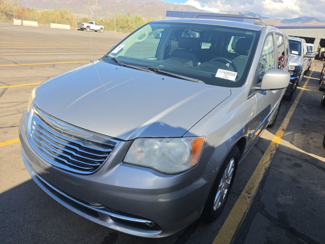 2013 CHRYSLER Touring